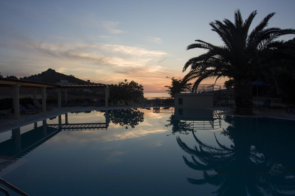Alma Hotel Petra  Exterior photo